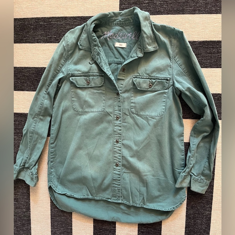 Madewell Button Down 🍄
